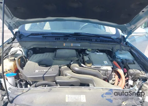 2014 Ford Fusion Hybrid Se z USA, uszkodzony, nr VIN 3FA6P0LU8ER251057